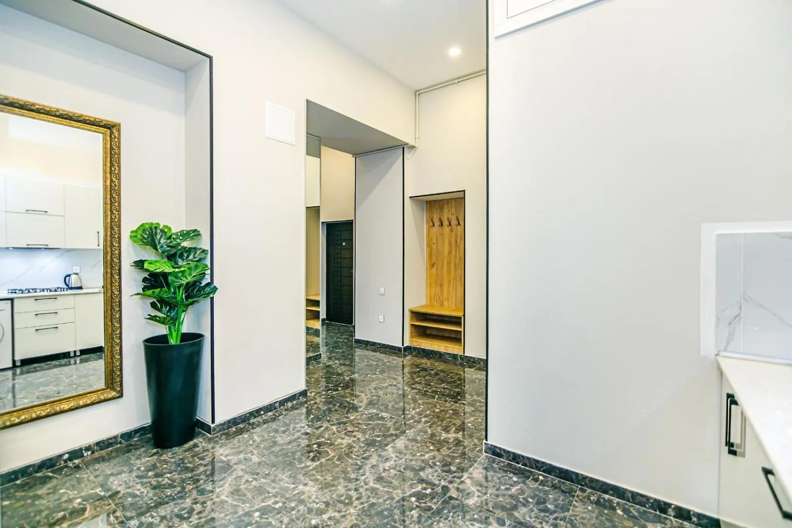 Central Home Lux Baku Apartment