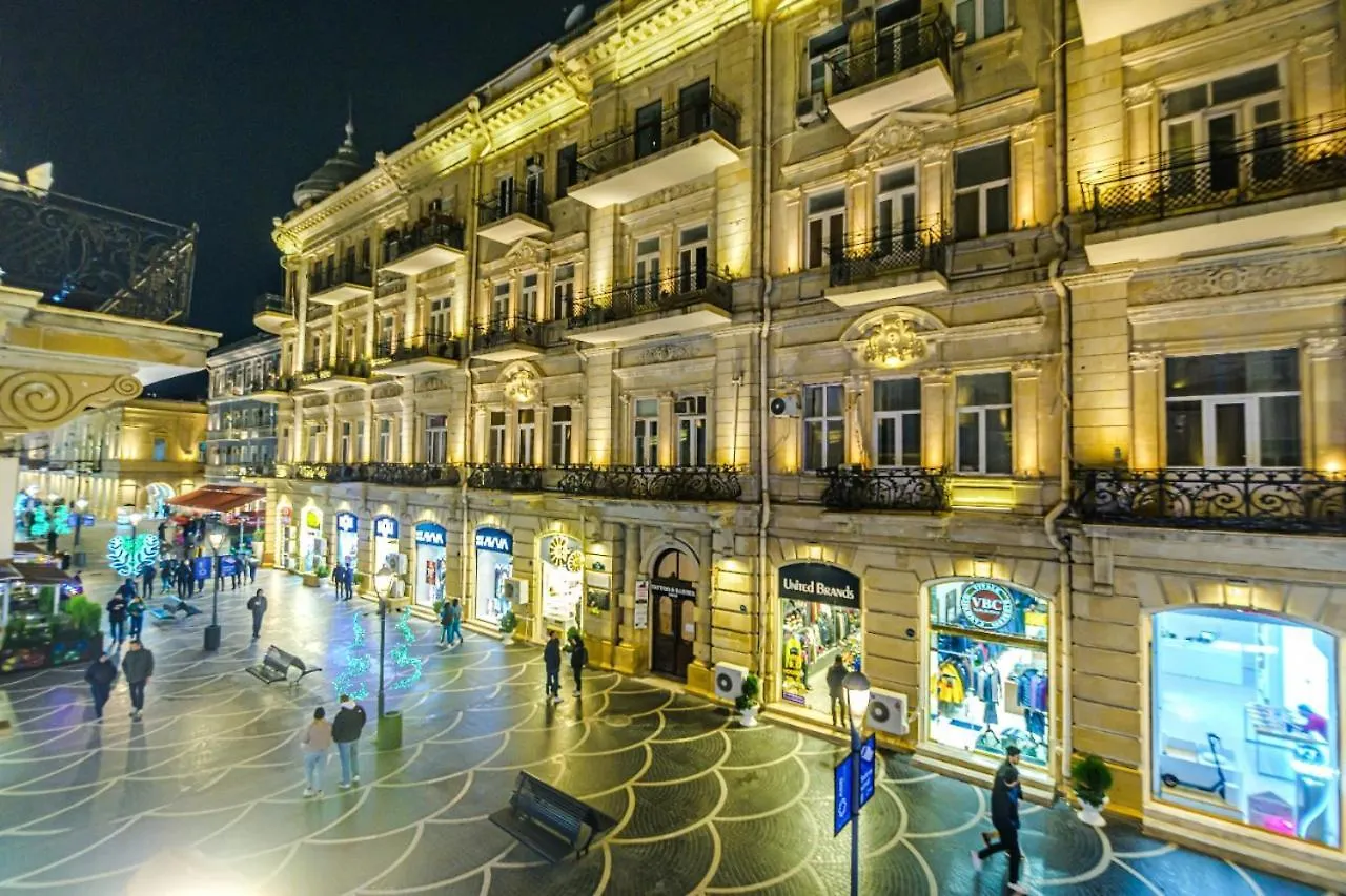 Central Home Lux Baku Apartment