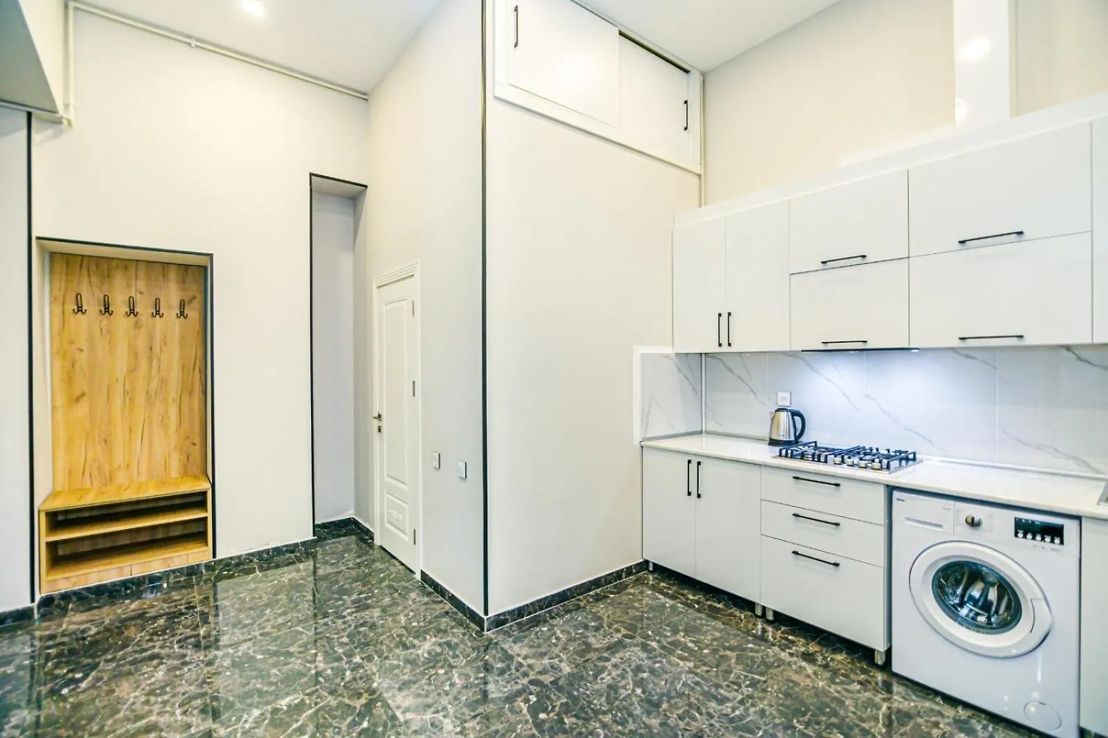 Central Home Lux Baku Apartment